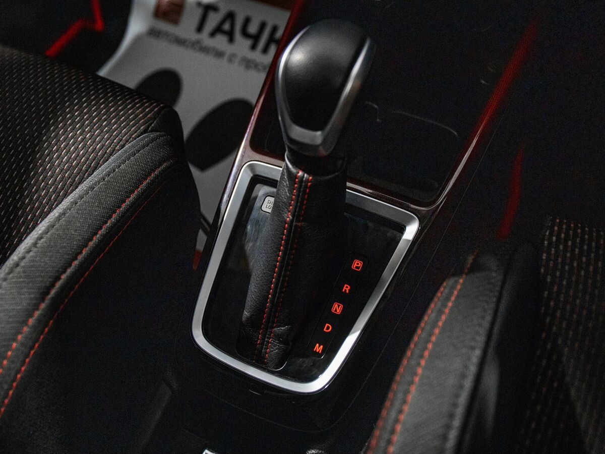 Suzuki Swift 2018 - фото автомобиля