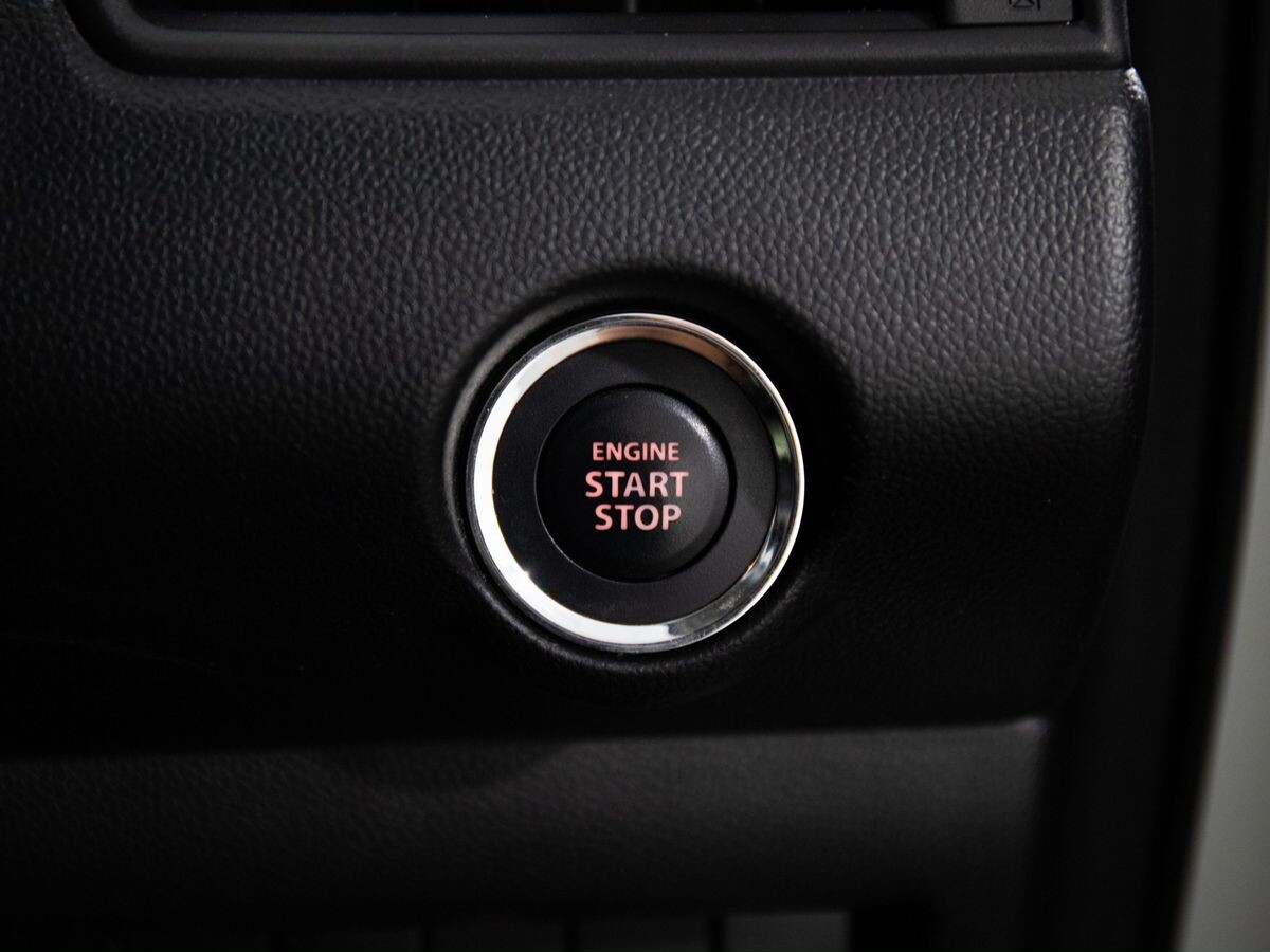 Suzuki Swift 2018 - фото автомобиля