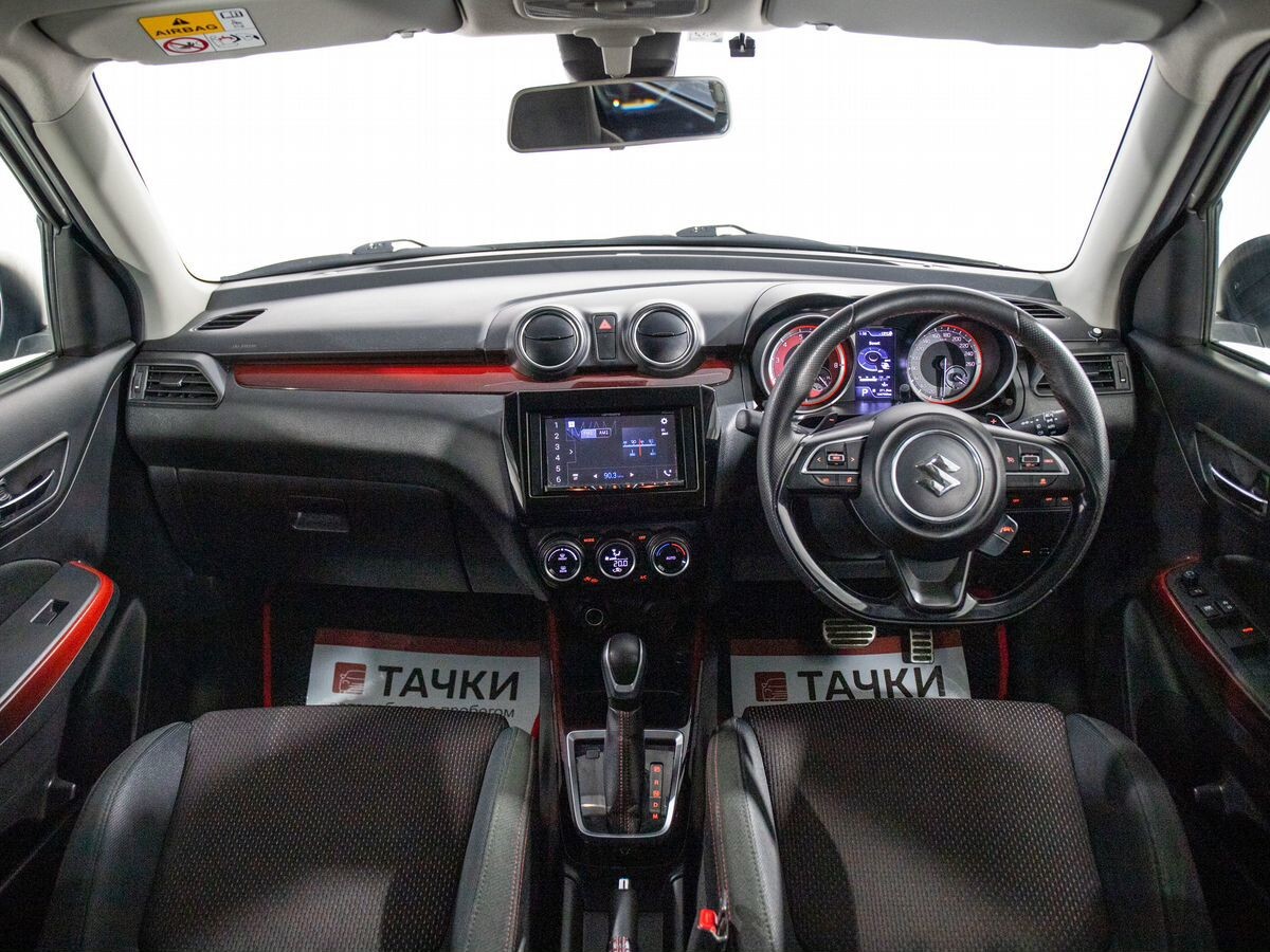 Suzuki Swift 2018 - фото автомобиля