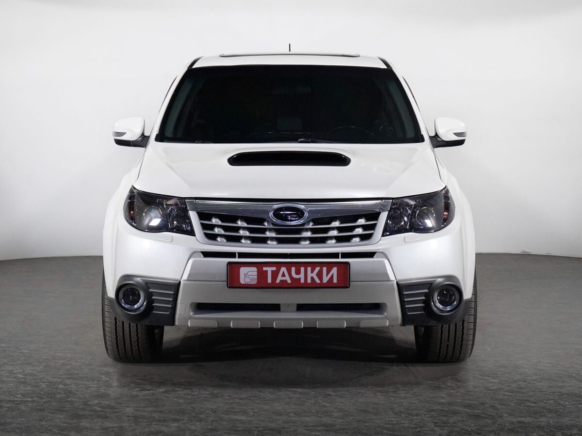 Subaru Forester 2011 - фото автомобиля