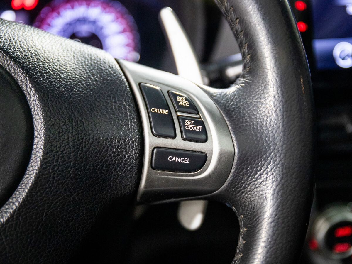 Subaru Forester 2011 - фото автомобиля