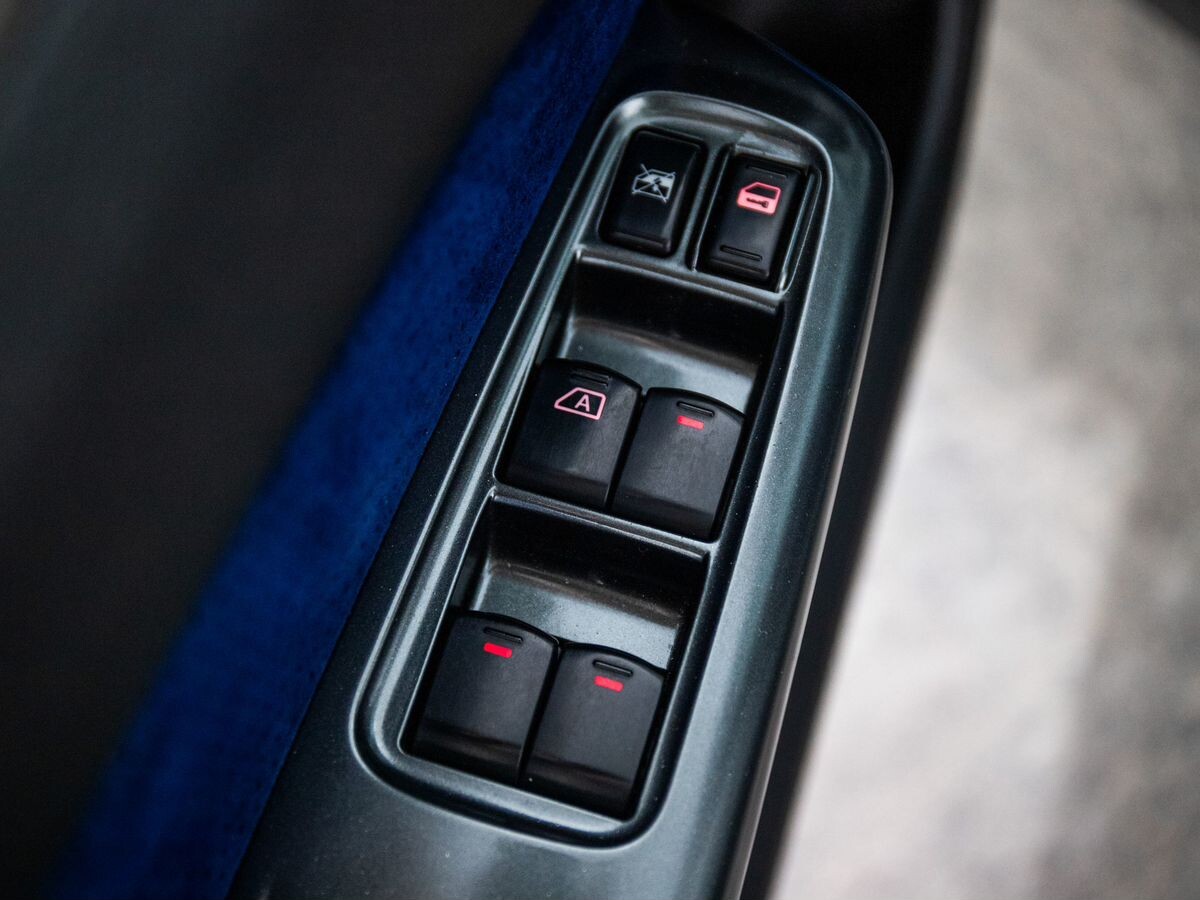 Subaru Forester 2011 - фото автомобиля