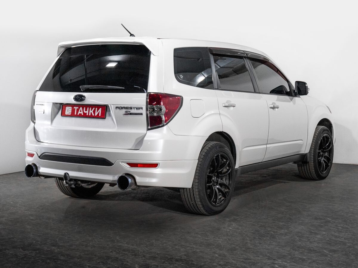 Subaru Forester 2011 - фото автомобиля