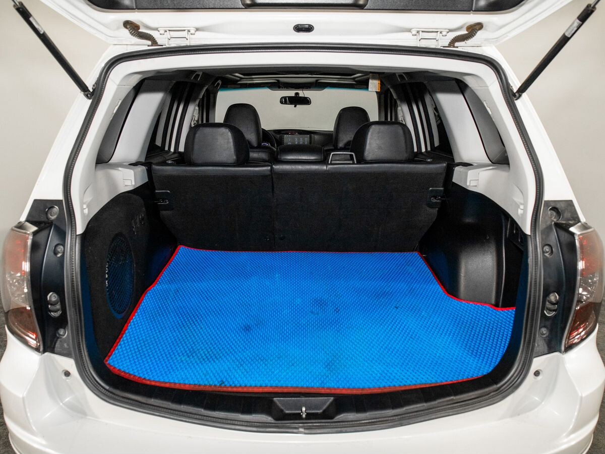 Subaru Forester 2011 - фото автомобиля