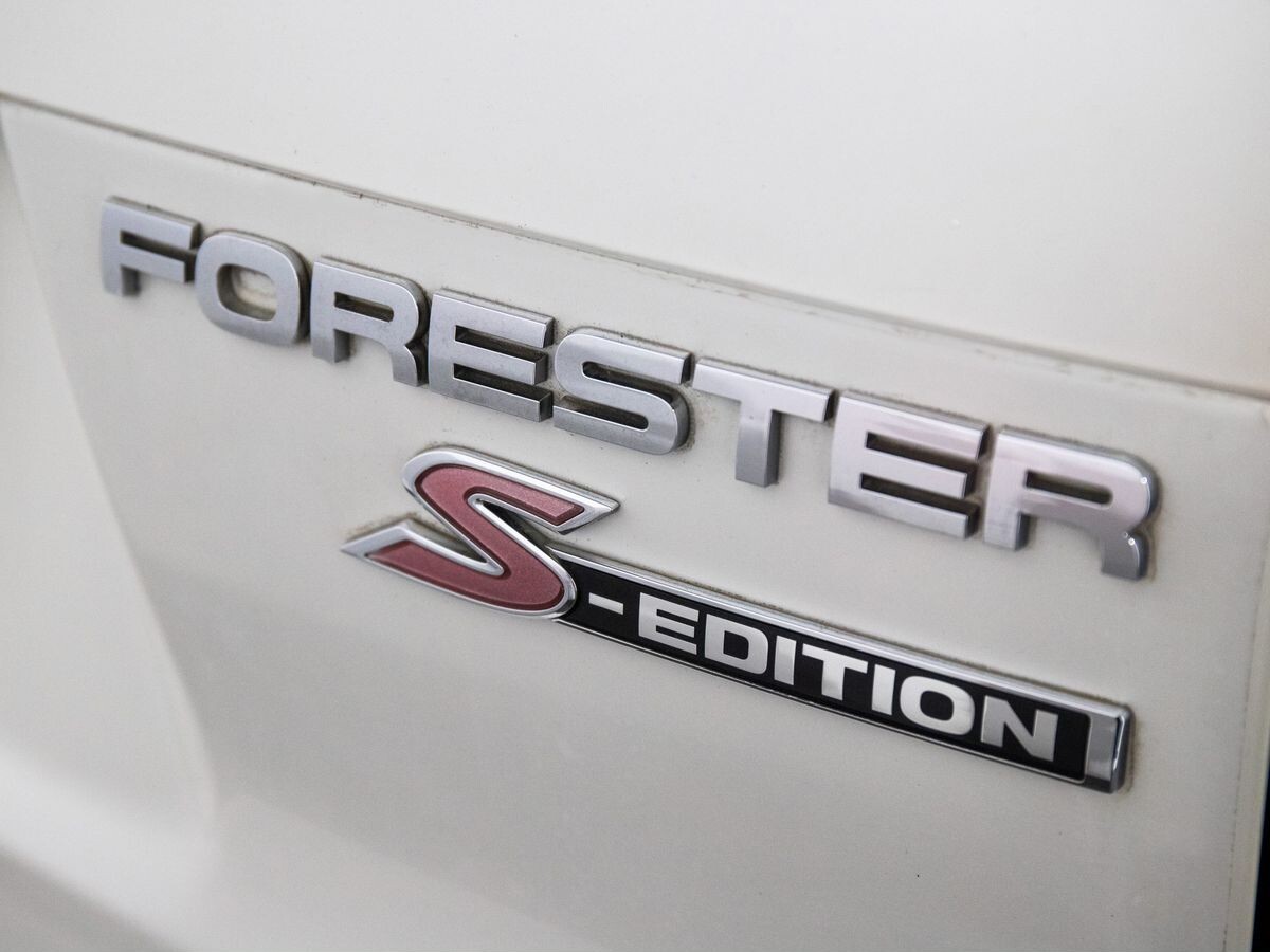 Subaru Forester 2011 - фото автомобиля