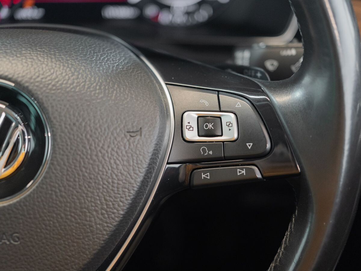 Volkswagen Passat 2017 - фото автомобиля