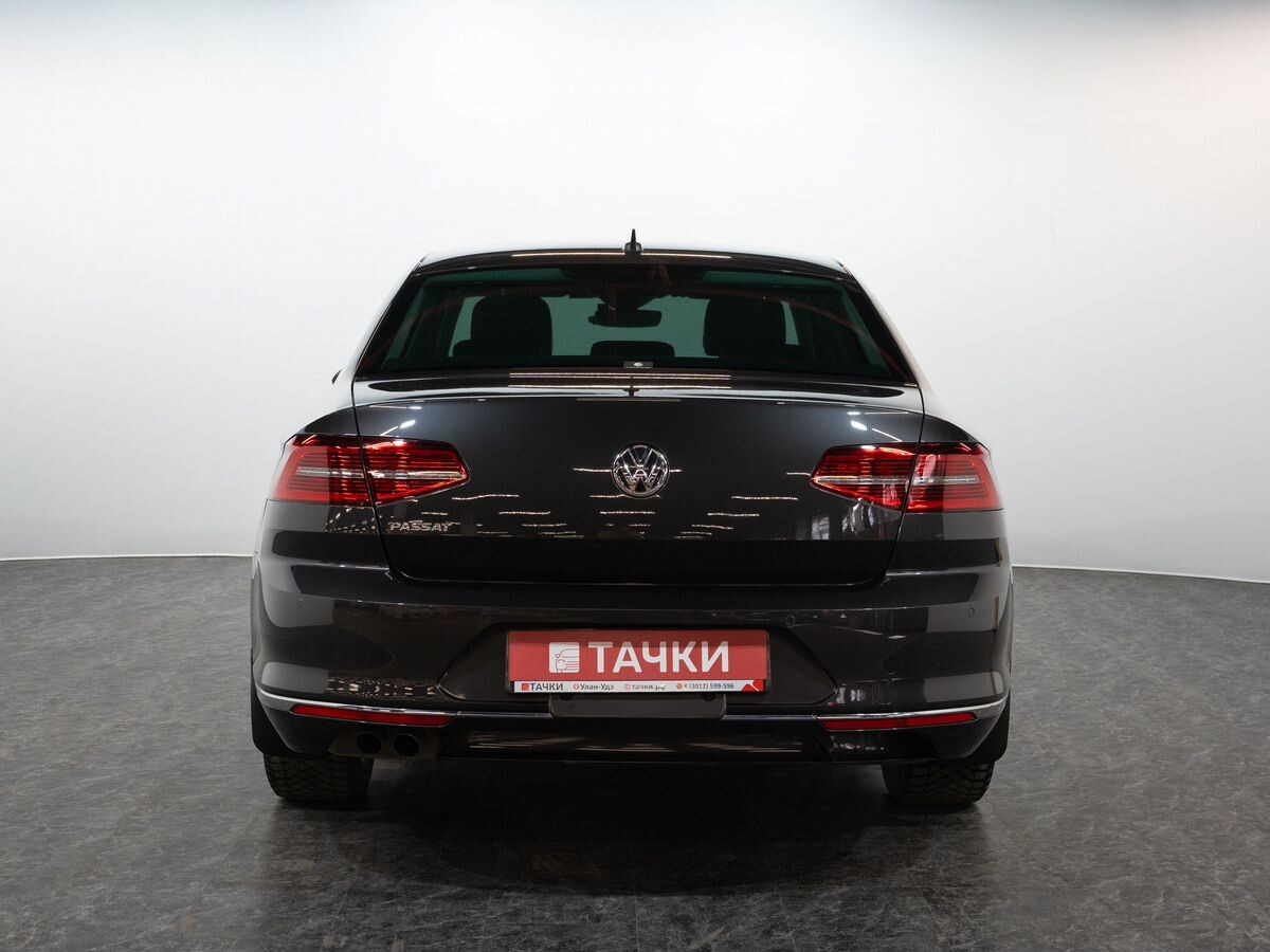 Volkswagen Passat 2017 - фото автомобиля
