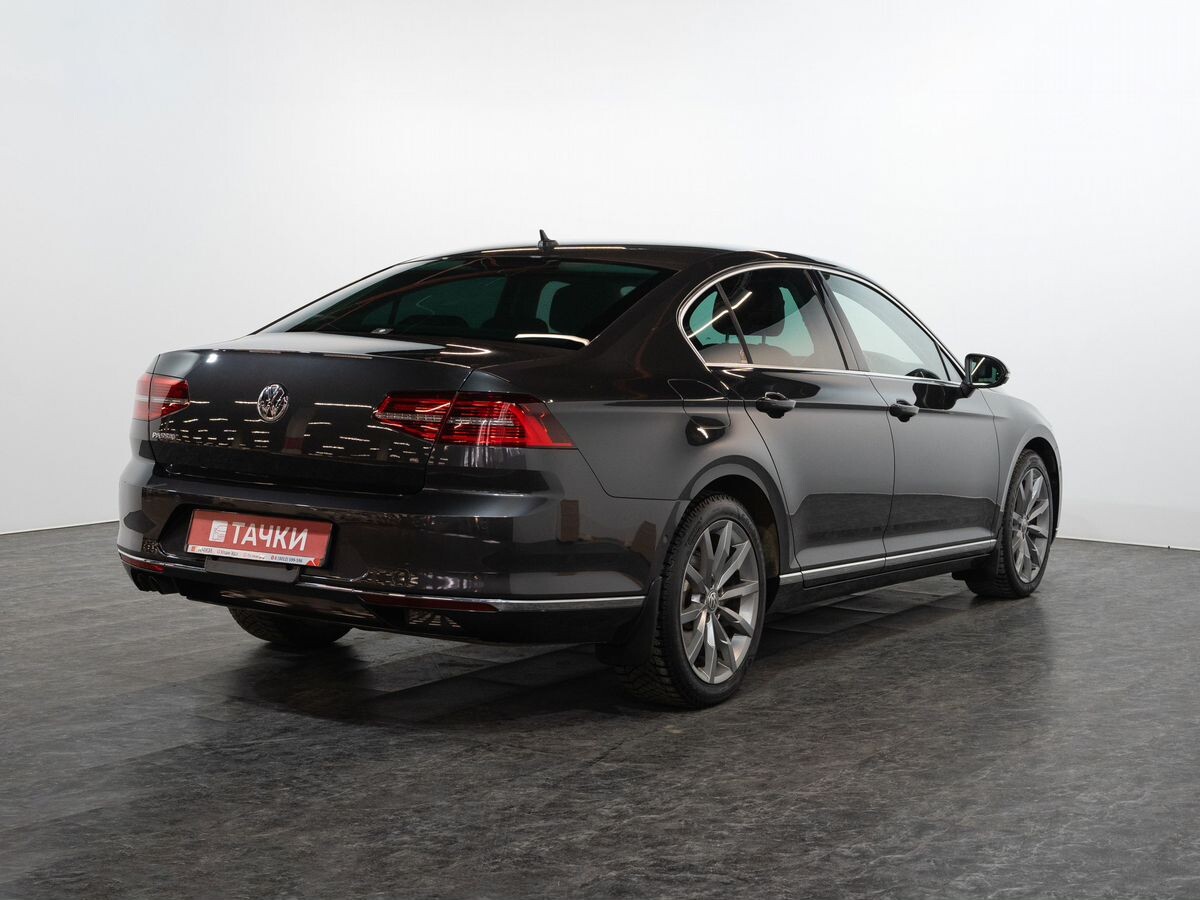 Volkswagen Passat 2017 - фото автомобиля