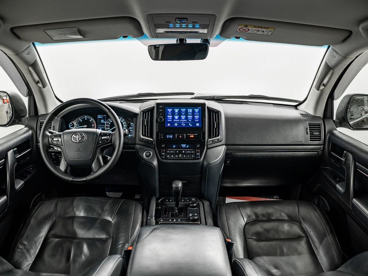 Toyota Land Cruiser 2019 - фото автомобиля