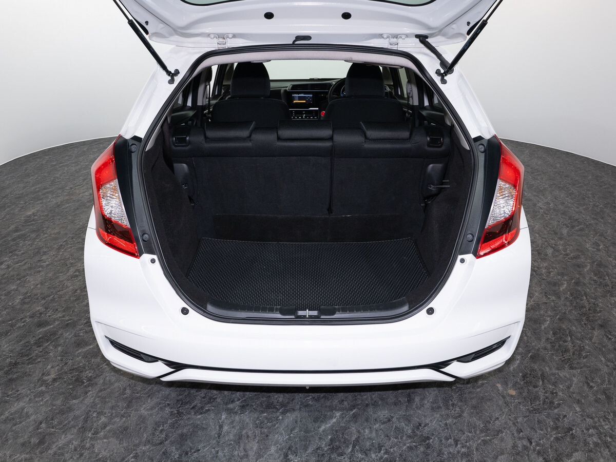 Honda Fit 2019 - фото автомобиля