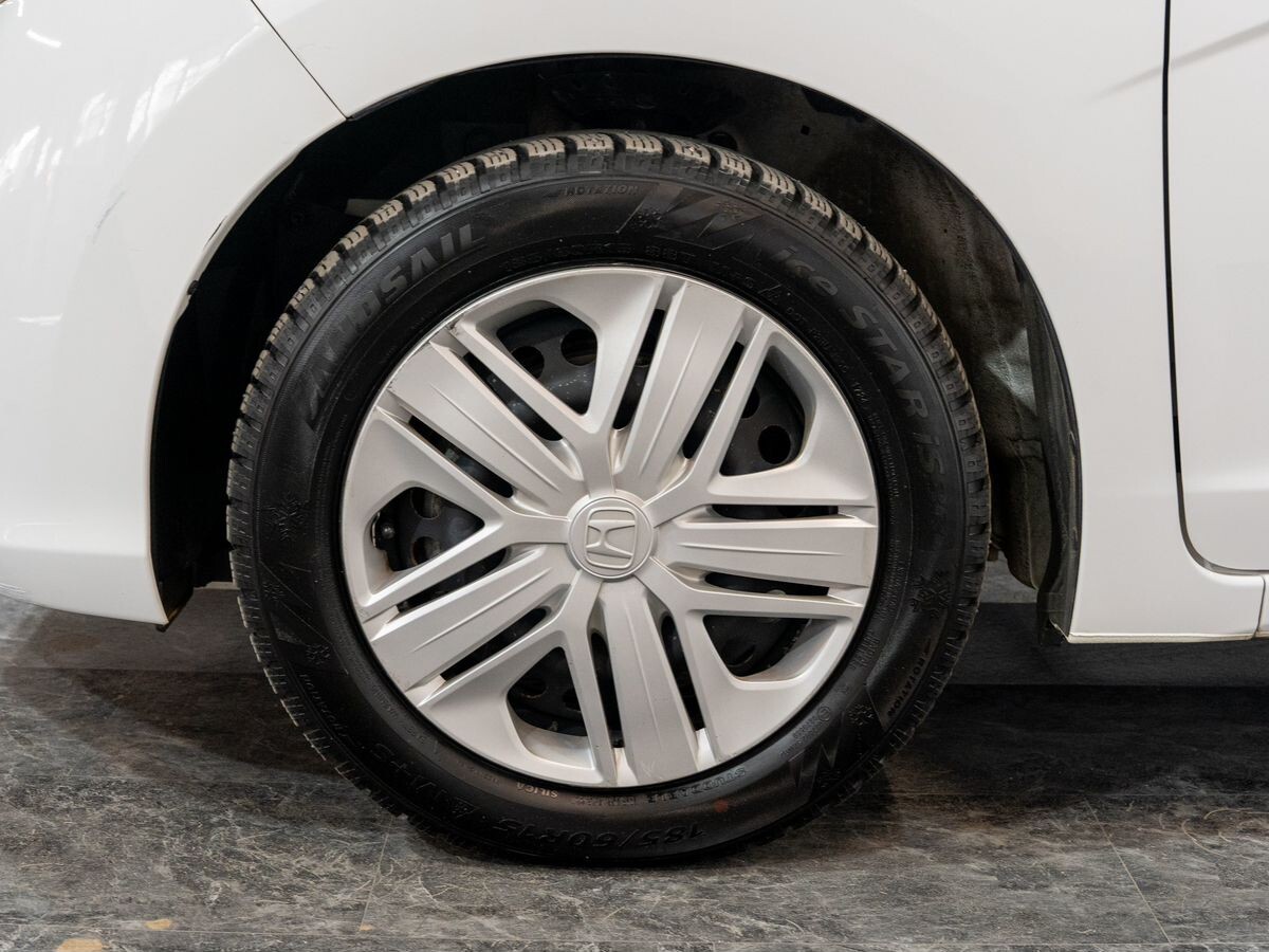 Honda Fit 2019 - фото автомобиля