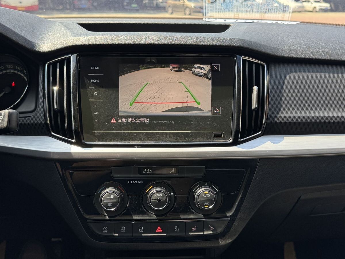 Skoda Kamiq 2022 - фото автомобиля