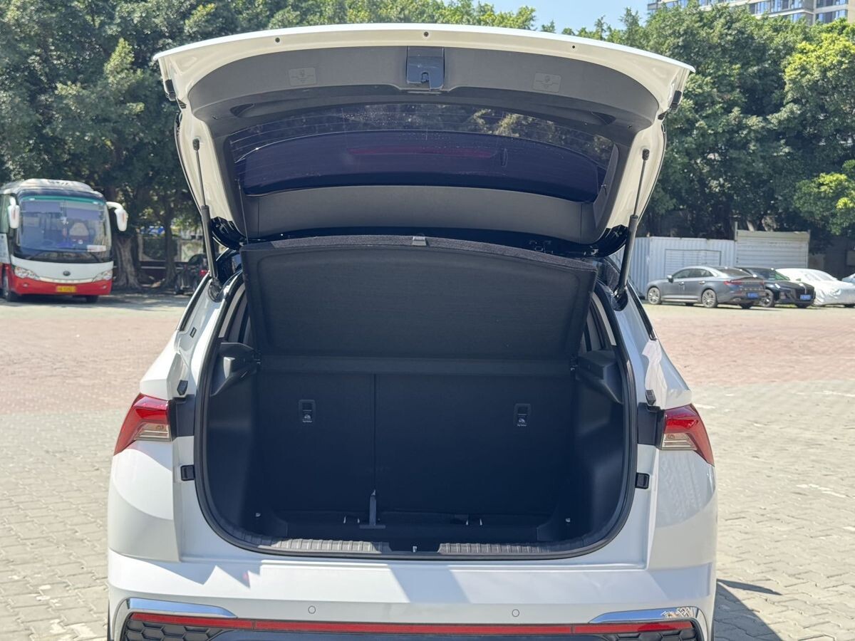 Skoda Kamiq 2022 - фото автомобиля