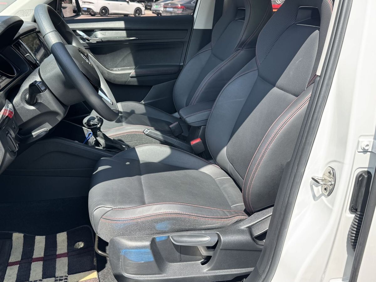 Skoda Kamiq 2022 - фото автомобиля