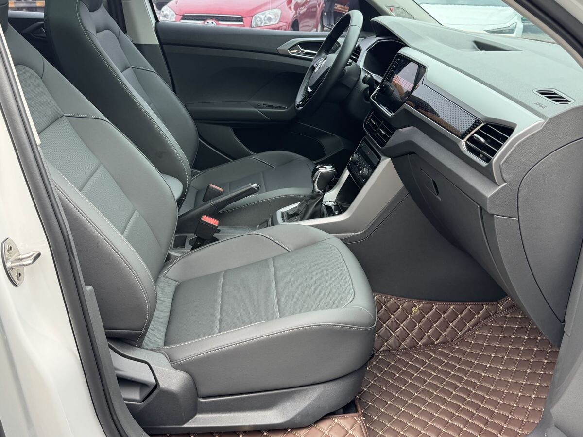 Volkswagen T-Cross 2022 - фото автомобиля