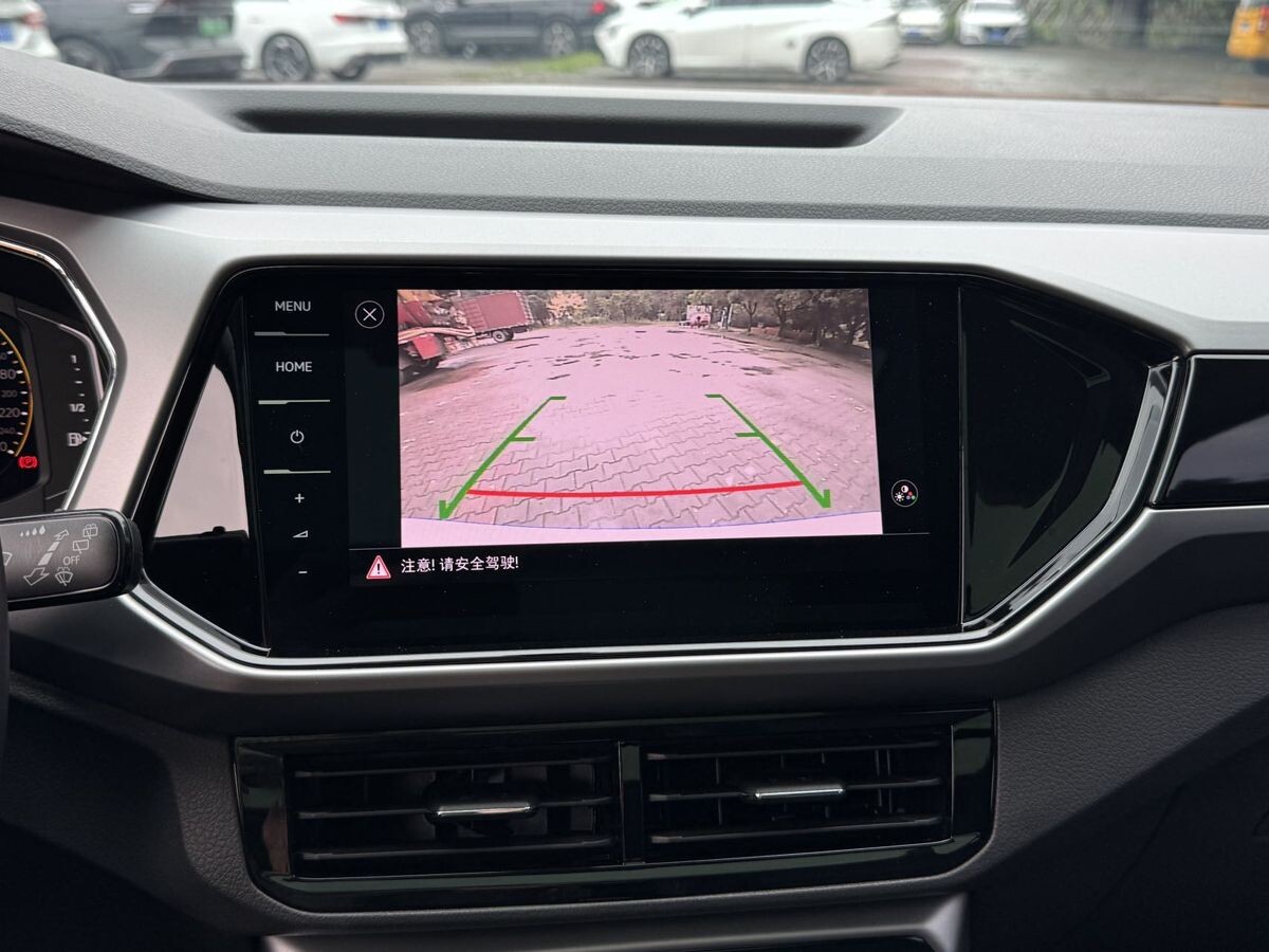 Volkswagen T-Cross 2022 - фото автомобиля