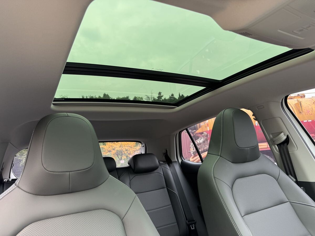 Volkswagen T-Cross 2022 - фото автомобиля