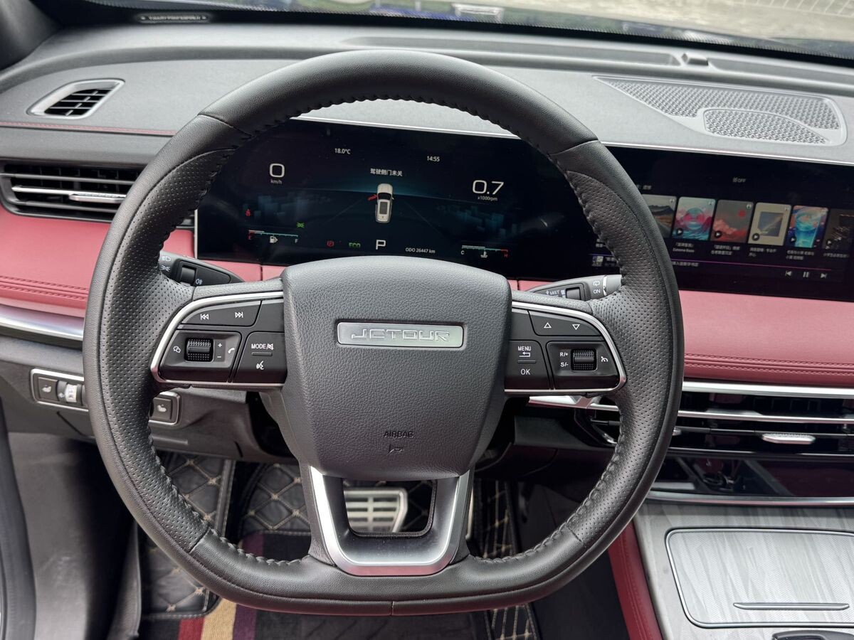 Jetour X70 Plus 2023 - фото автомобиля