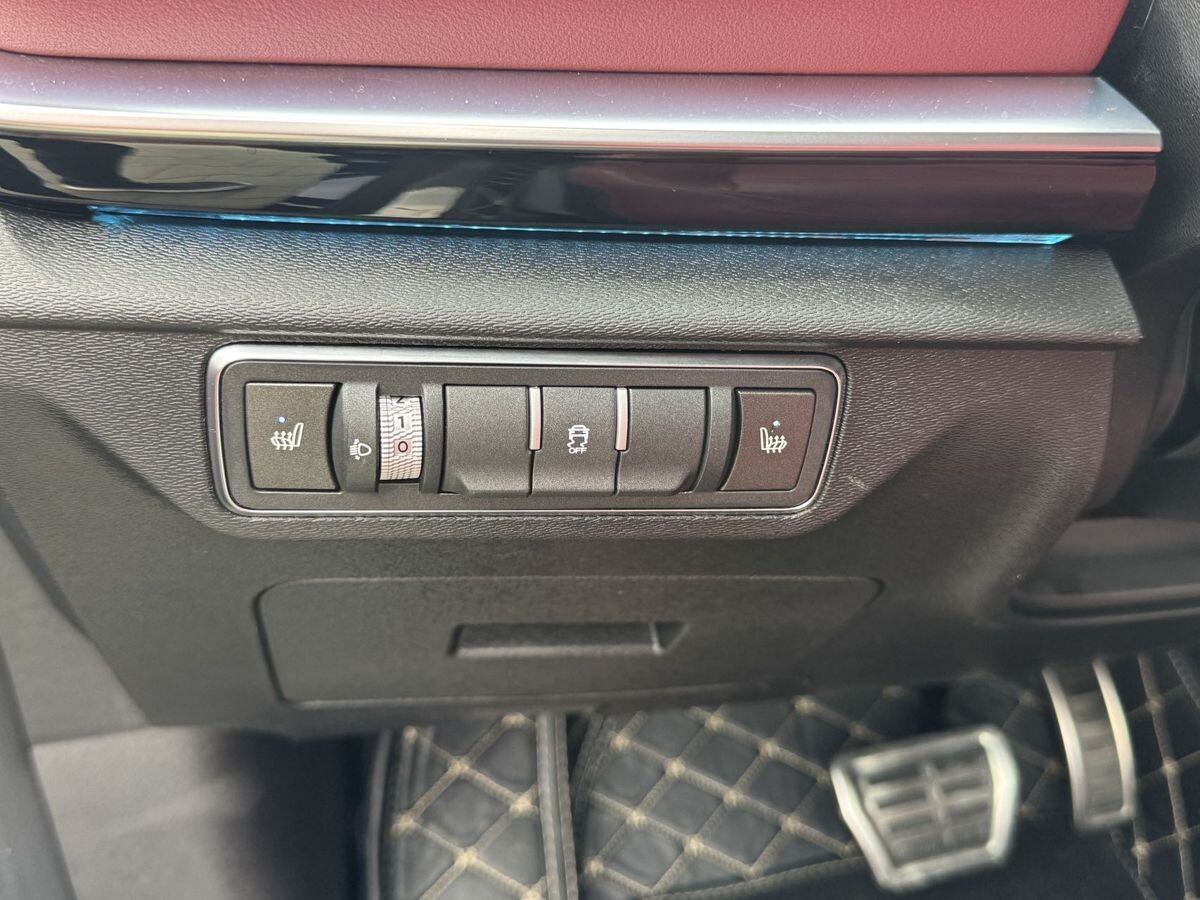 Jetour X70 Plus 2023 - фото автомобиля