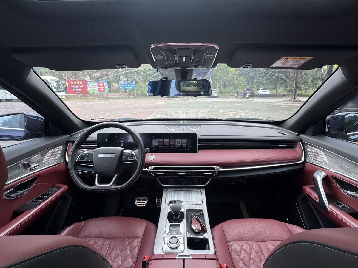 Jetour X70 Plus 2023 - фото автомобиля