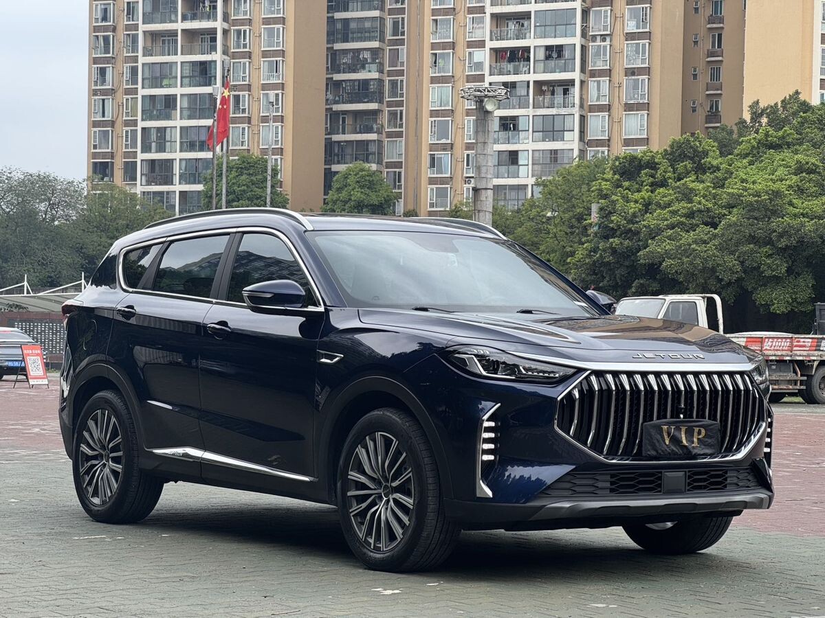 Jetour X70 Plus 2023 - фото автомобиля