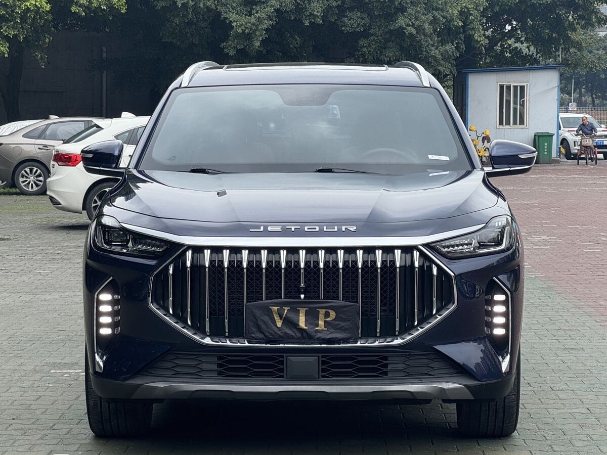 Jetour X70 Plus 2023 - фото автомобиля