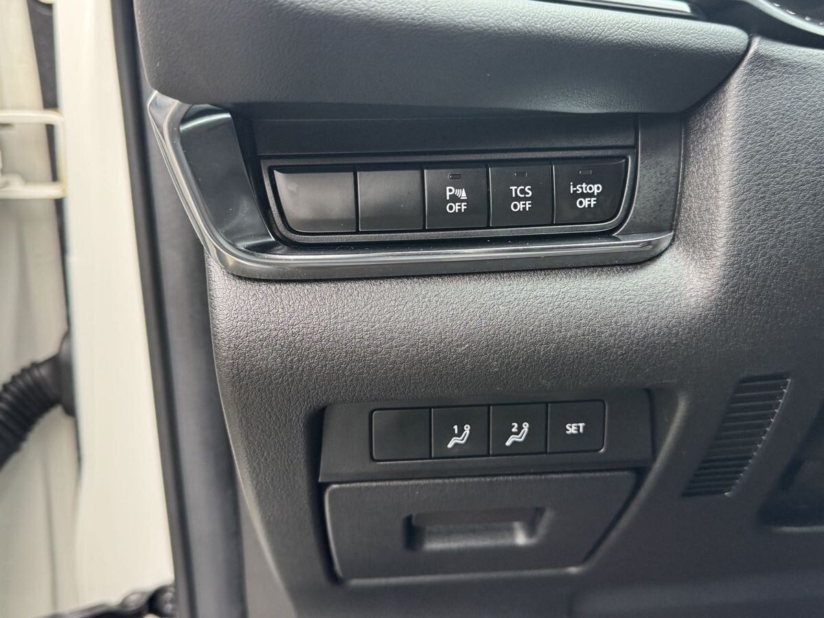 Mazda CX-30 2021 - фото автомобиля