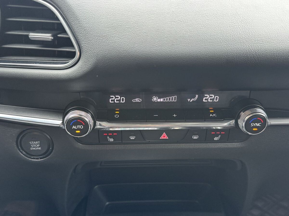 Mazda CX-30 2021 - фото автомобиля