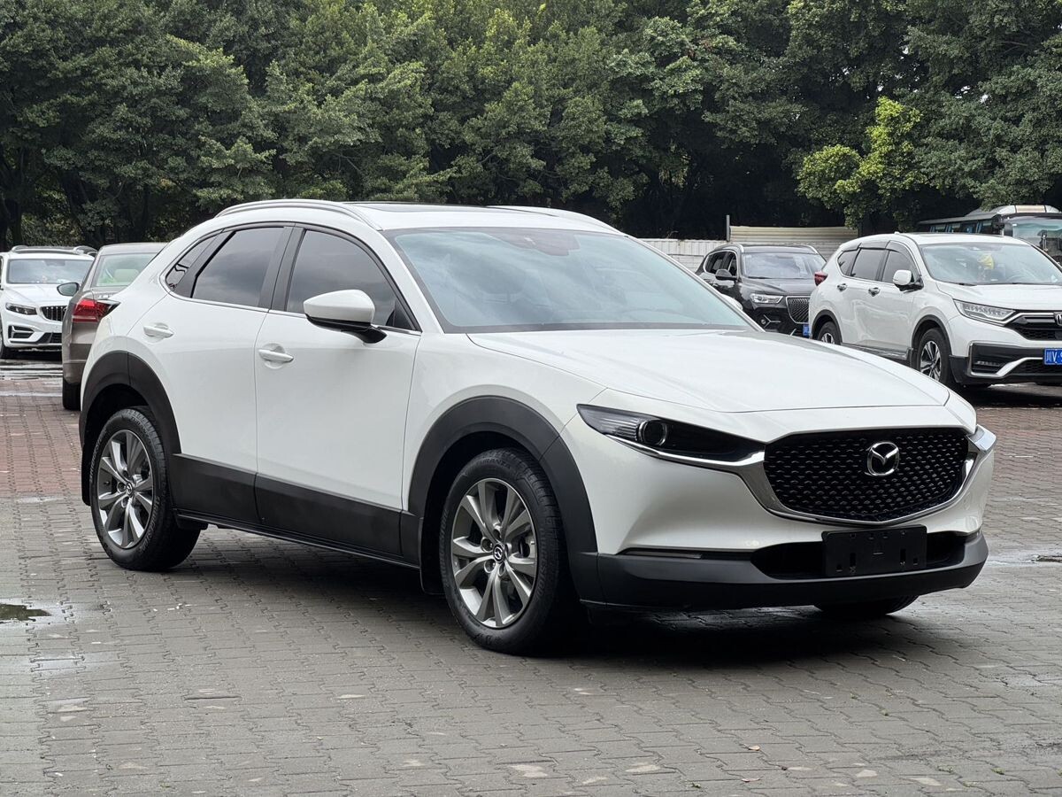 Mazda CX-30 2021 - фото автомобиля