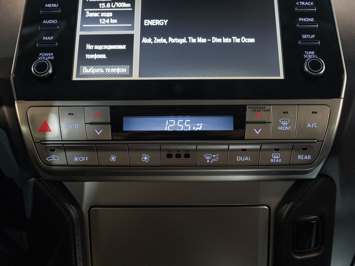 Toyota Land Cruiser Prado 2023 - фото автомобиля
