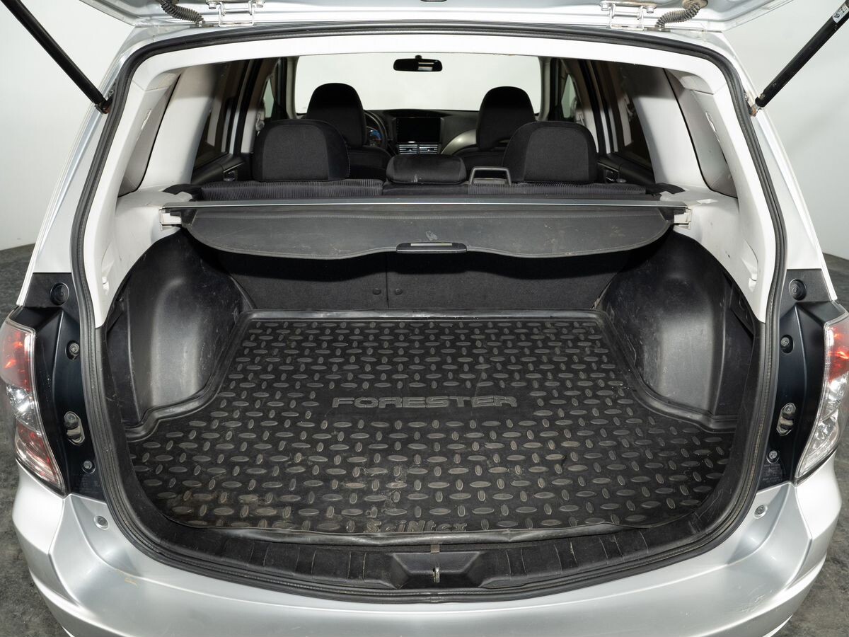 Subaru Forester 2008 - фото автомобиля