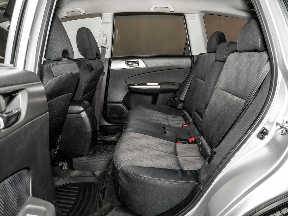 Subaru Forester 2008 - фото автомобиля