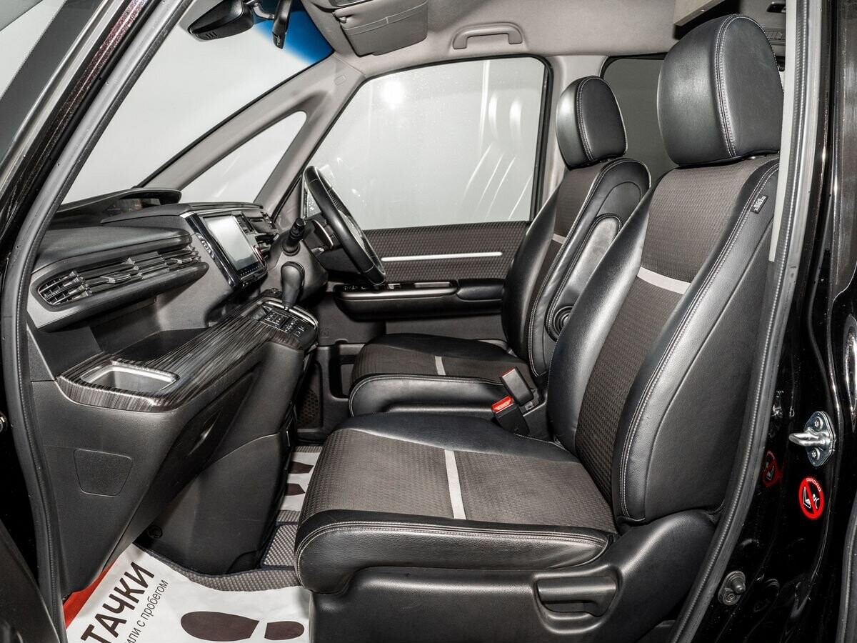 Honda Stepwgn 2016 - фото автомобиля