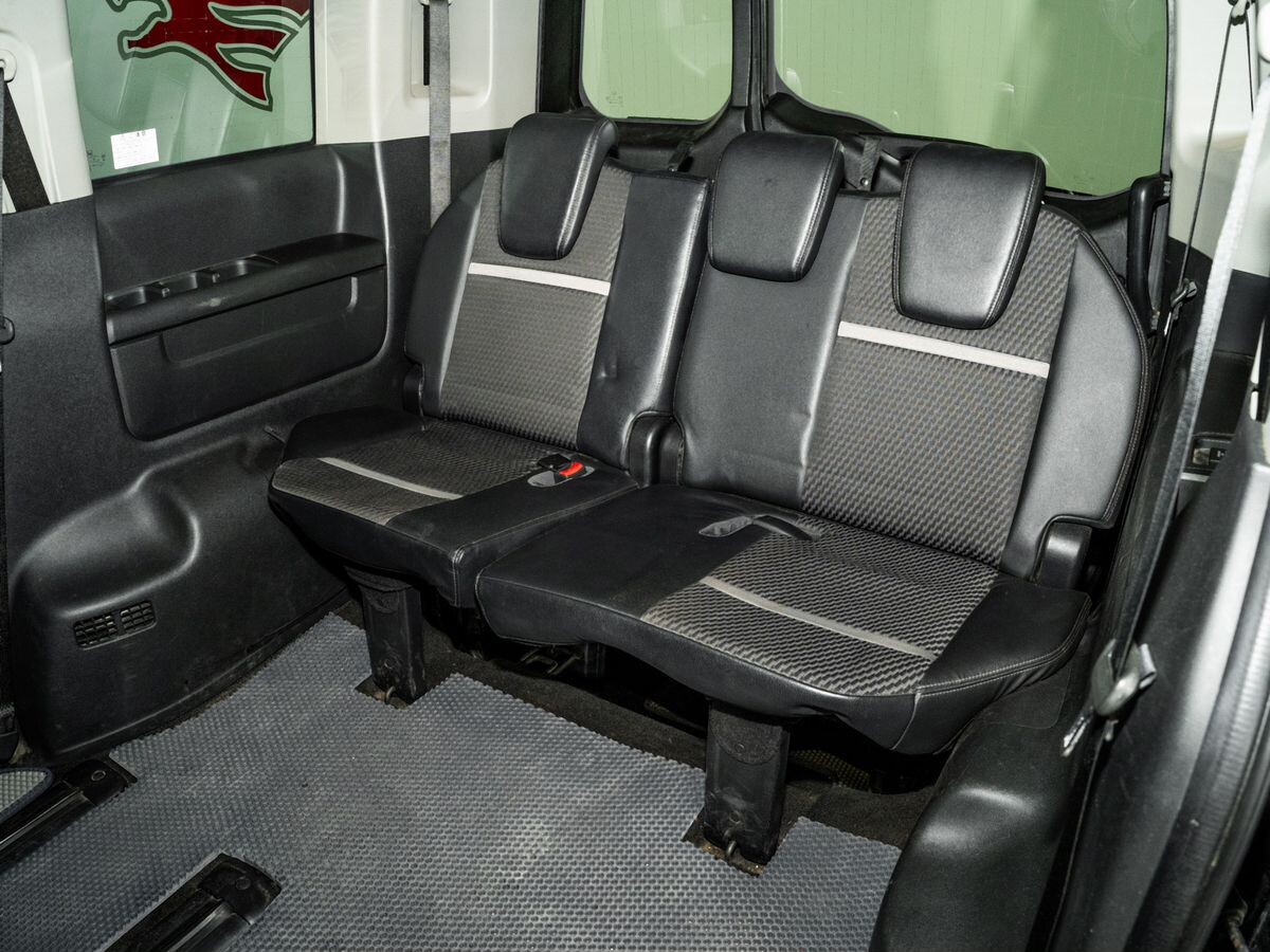 Honda Stepwgn 2016 - фото автомобиля