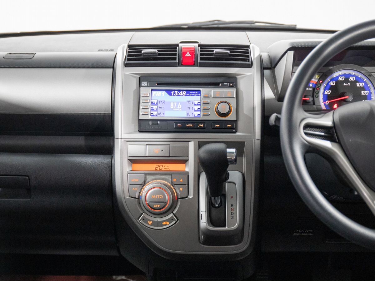 Honda Zest 2010 - фото автомобиля