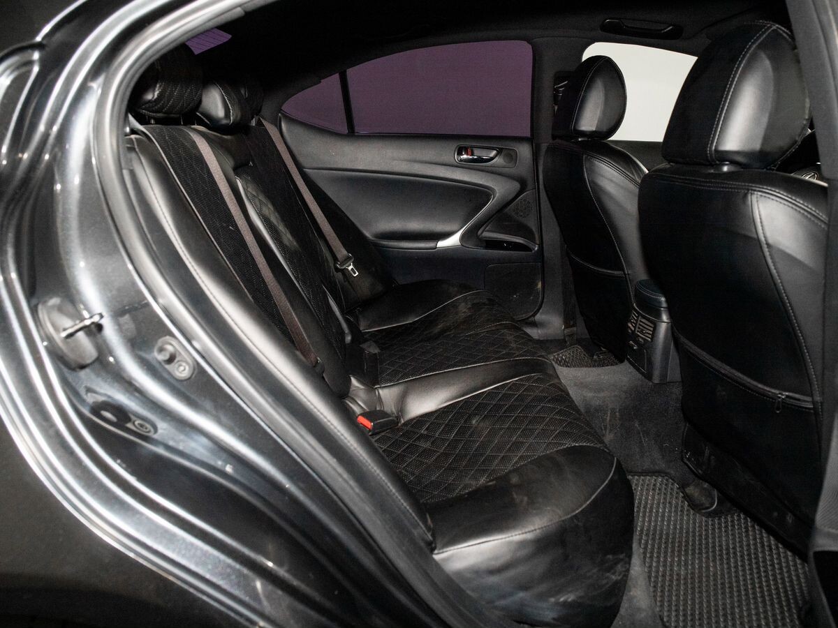 Lexus IS250 2011 - фото автомобиля