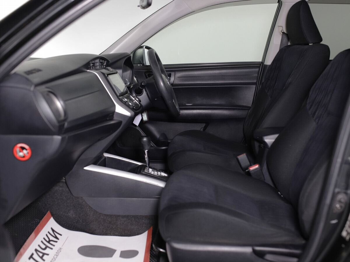Toyota Corolla Fielder 2013 - фото автомобиля
