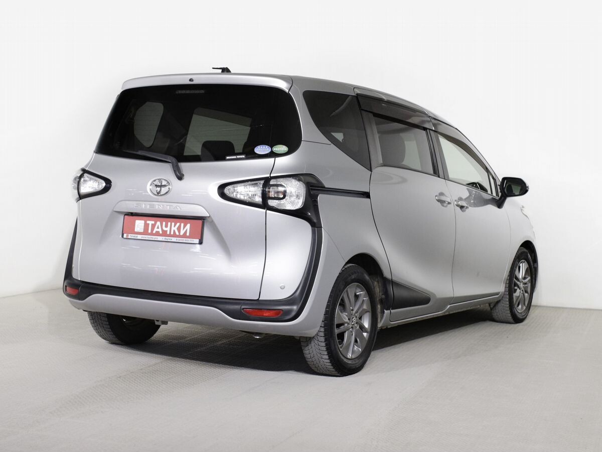 Toyota Sienta 2017 - фото автомобиля