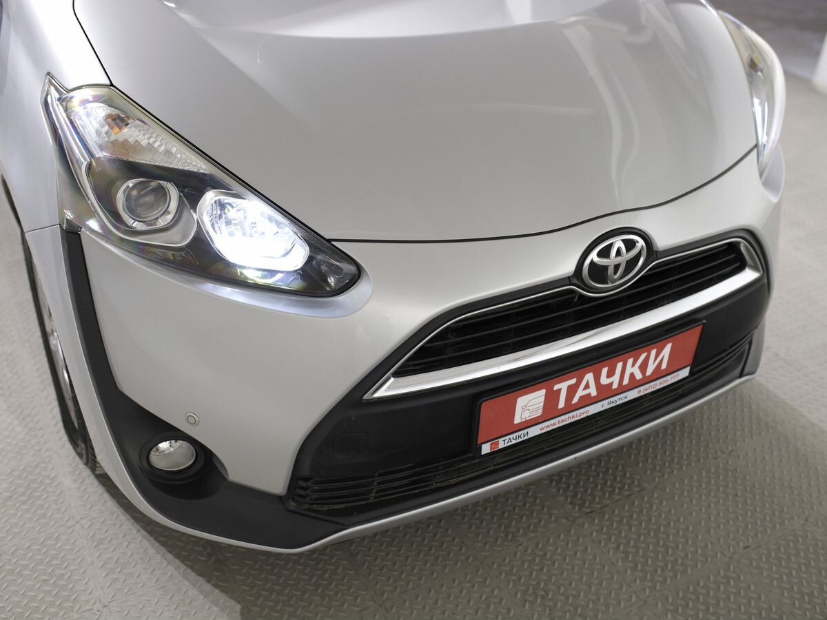 Toyota Sienta 2017 - фото автомобиля