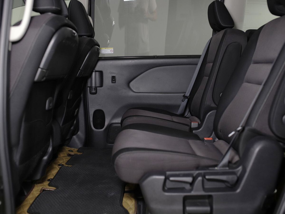 Nissan Serena 2019 - фото автомобиля