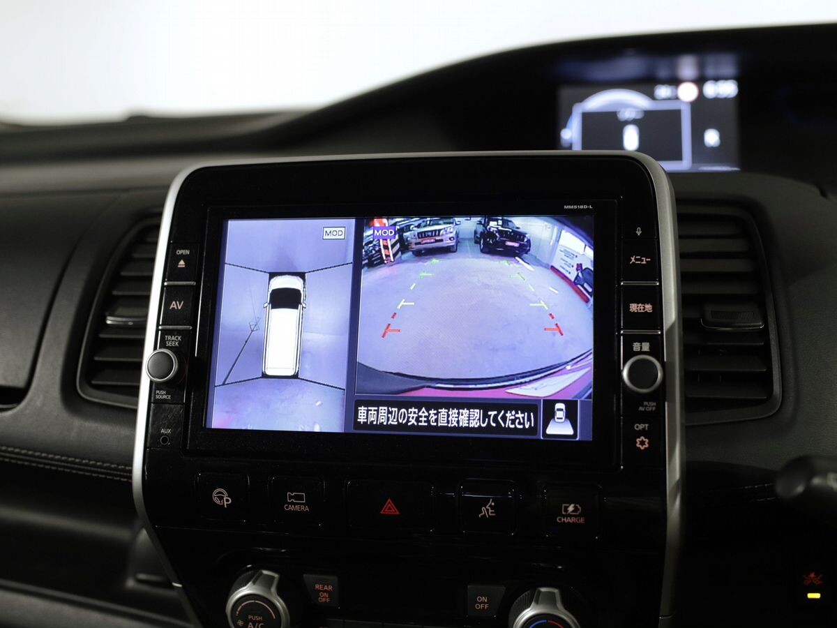 Nissan Serena 2019 - фото автомобиля