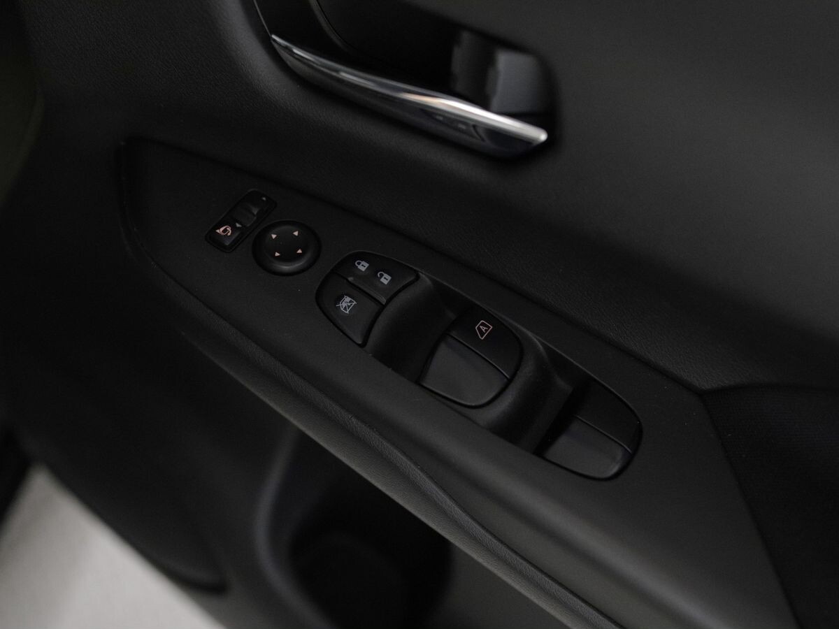Nissan Serena 2019 - фото автомобиля