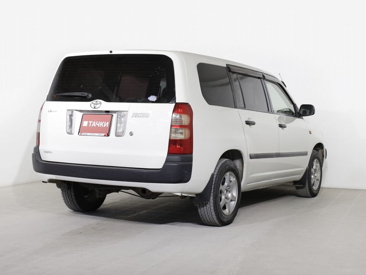 Toyota Succeed 2012 - фото автомобиля
