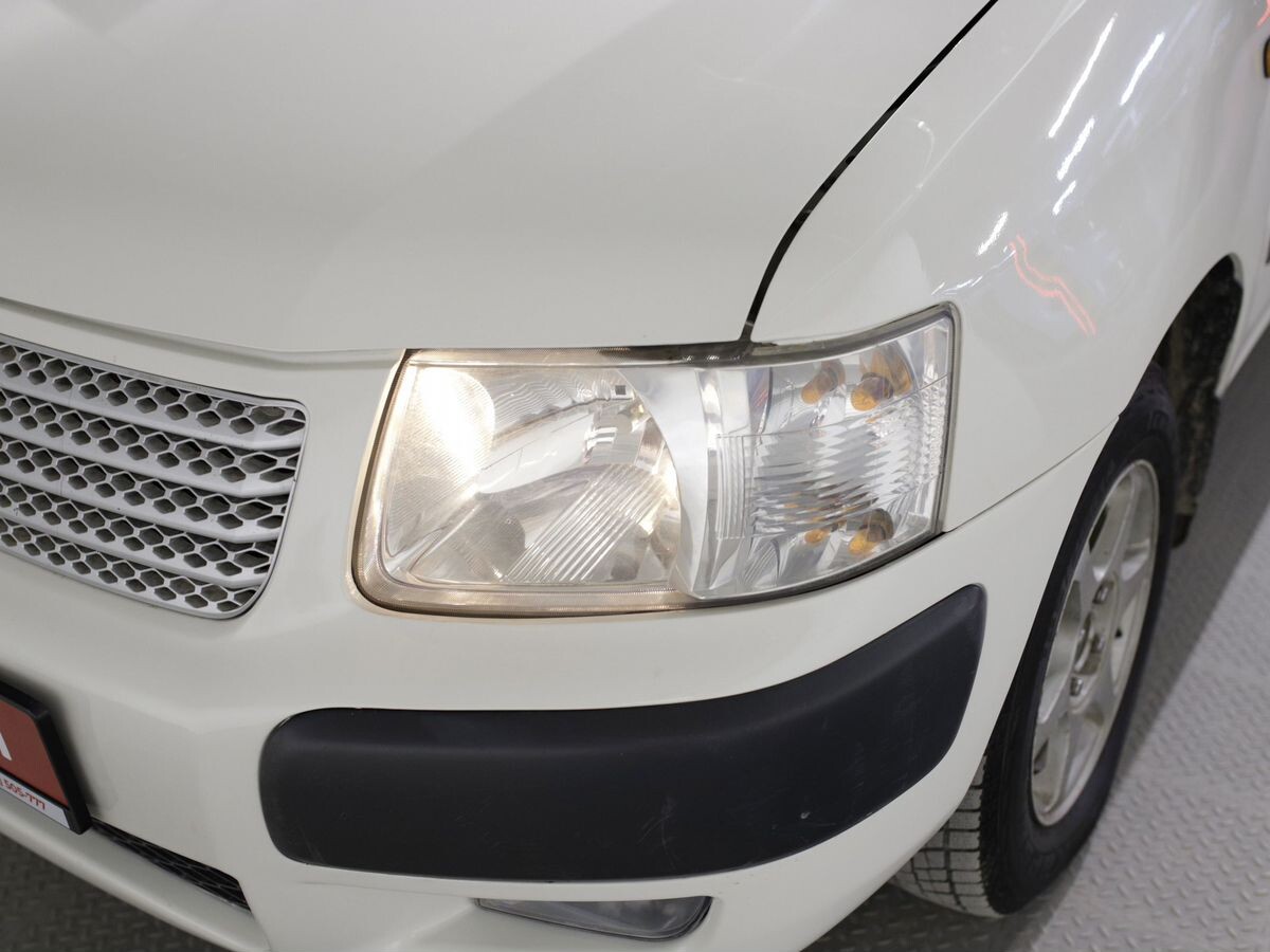 Toyota Succeed 2012 - фото автомобиля