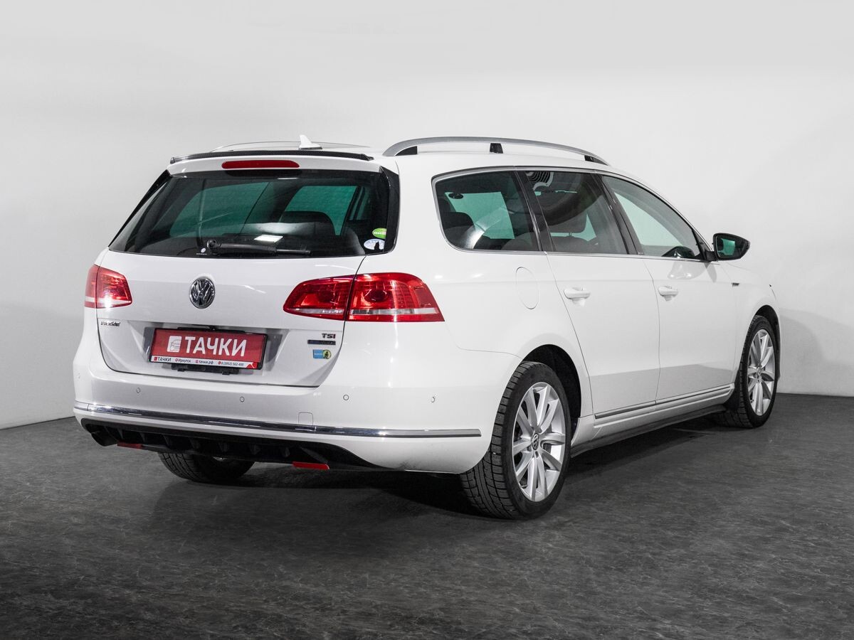 Volkswagen Passat 2013 - фото автомобиля