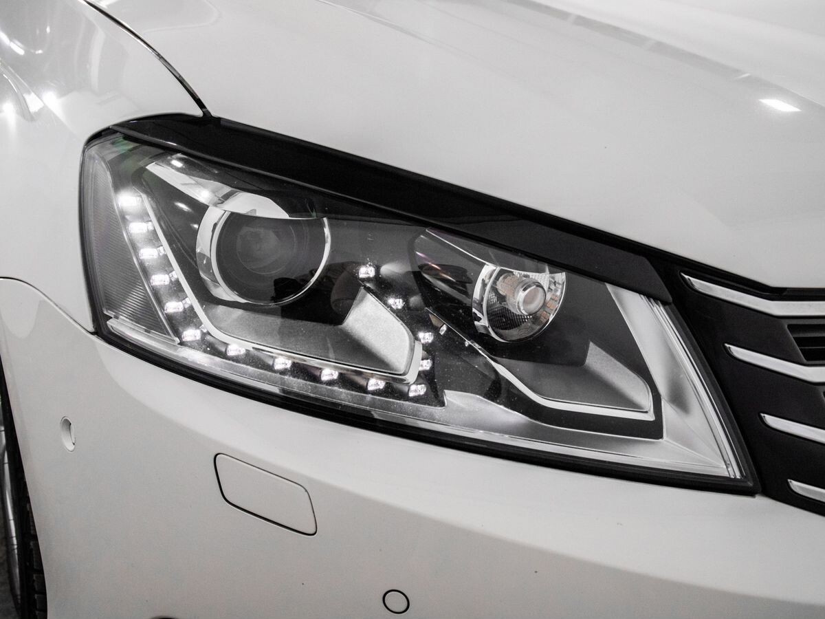 Volkswagen Passat 2013 - фото автомобиля