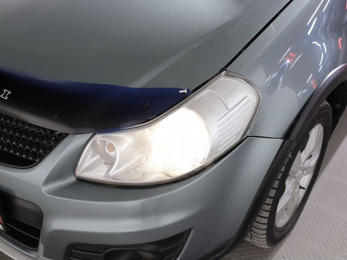 Suzuki SX4 2012 - фото автомобиля