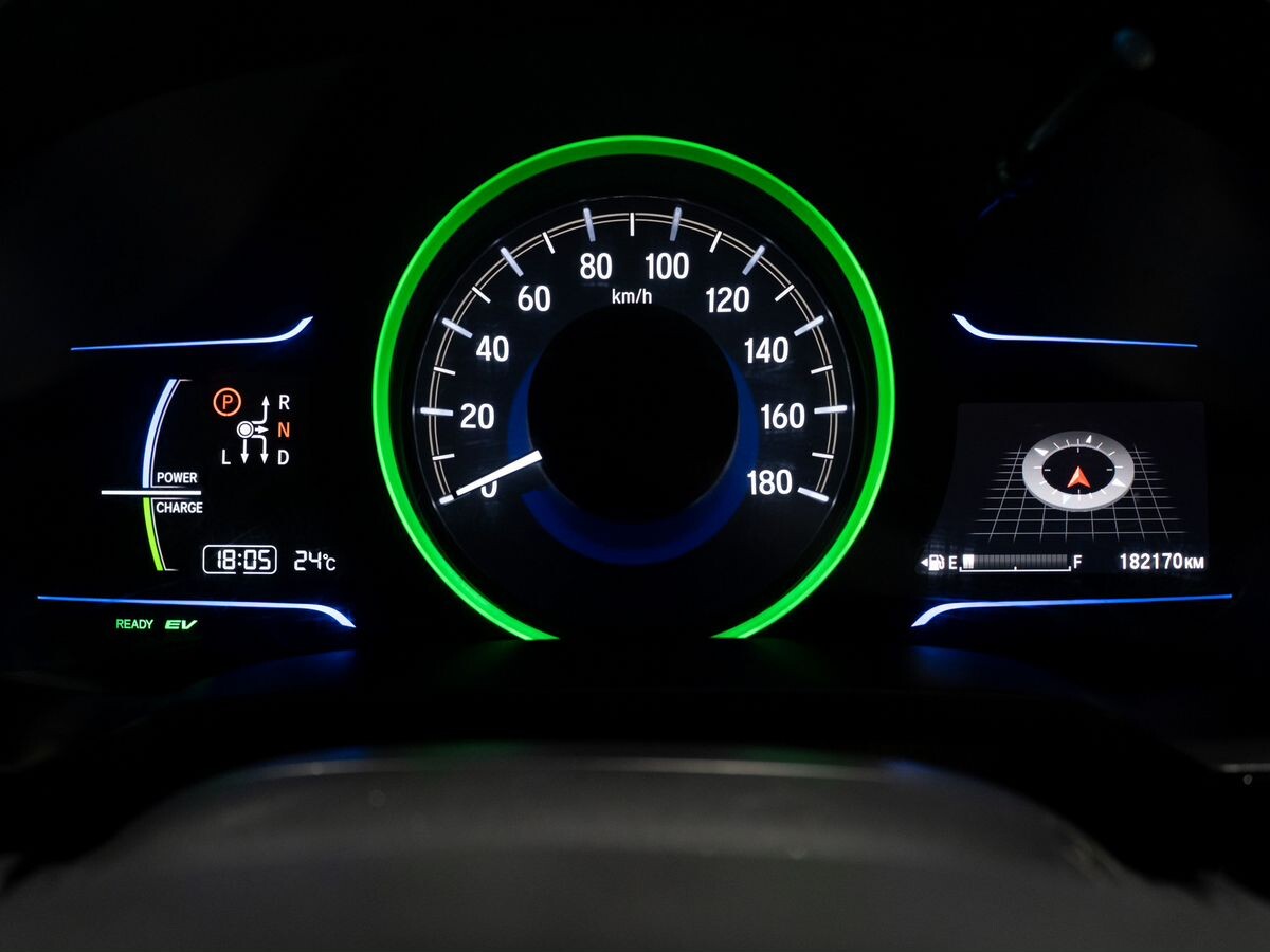 Honda Shuttle 2015 - фото автомобиля