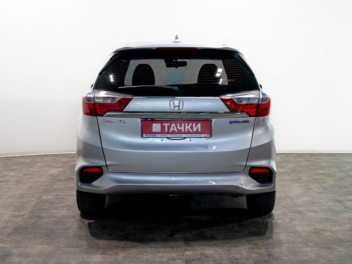 Honda Shuttle 2015 - фото автомобиля