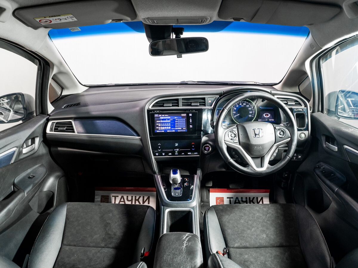 Honda Shuttle 2015 - фото автомобиля